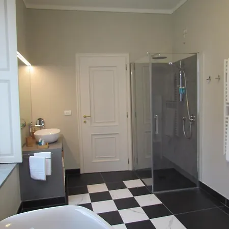 L'approdo Di Sant'agostino 4* كومو