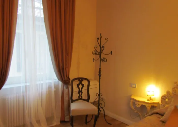 亚婆罗多圣安格斯蒂诺住宿加早餐旅馆 4* 科莫